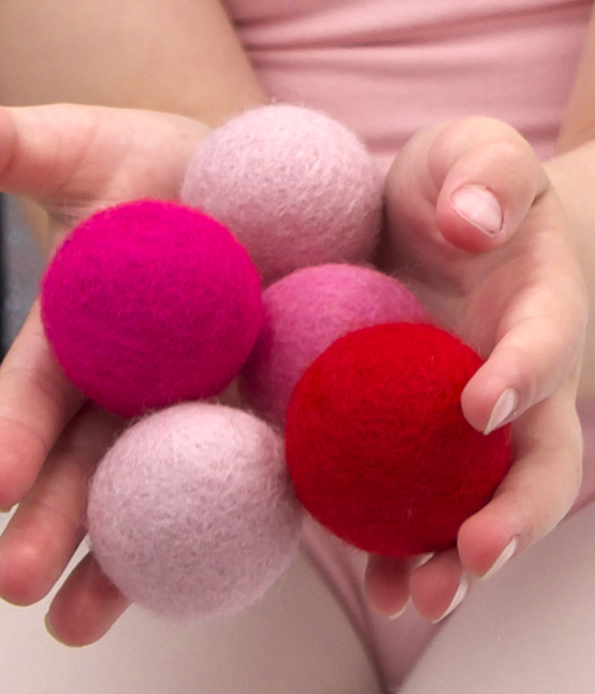 HoLD Art Collective Felt Ball Pack of 5