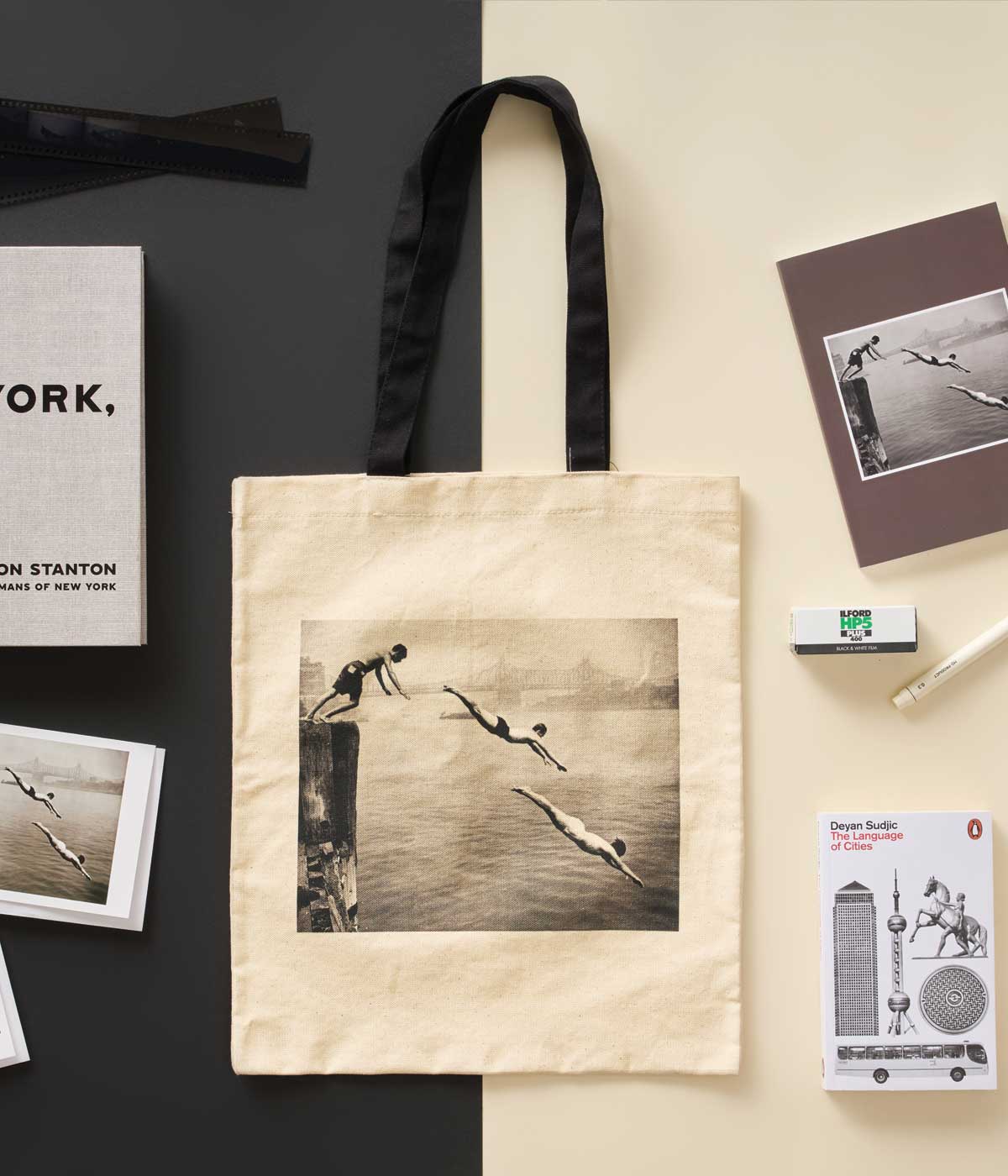 Portrait of a City Tote Bag Divers